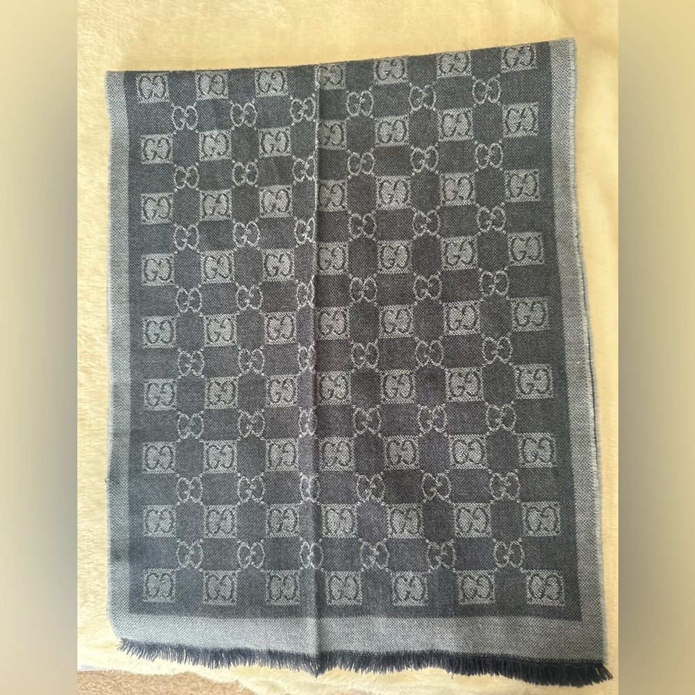 Gucci Wool Scarf - Picture 3 of 11